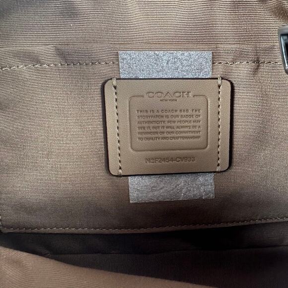 NWT Coach Teri Shoulder Bag In Signature Canvas in Sand/Taupe CV933 - Picture 7 of 9